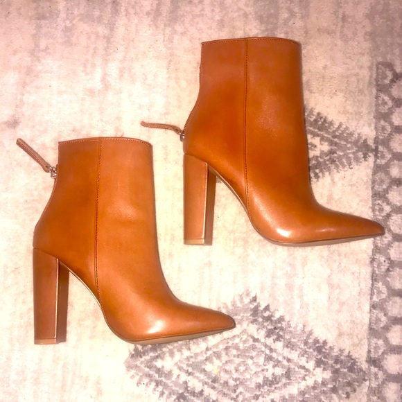 Steve Madden Shoes - NWOT Steve Madden Trista Boot Cognac